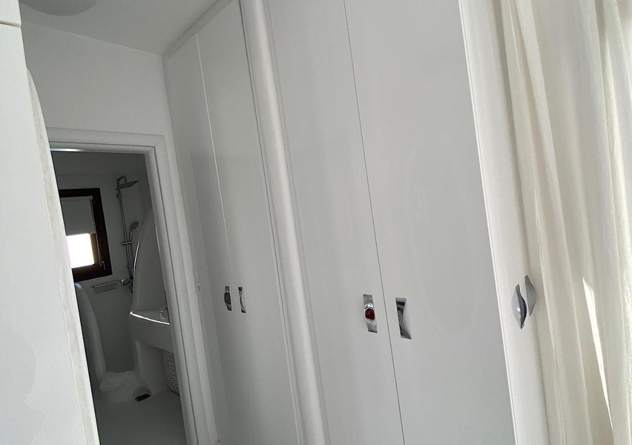 Myconian Sky Suites In Town Mykonos Town Buitenkant foto